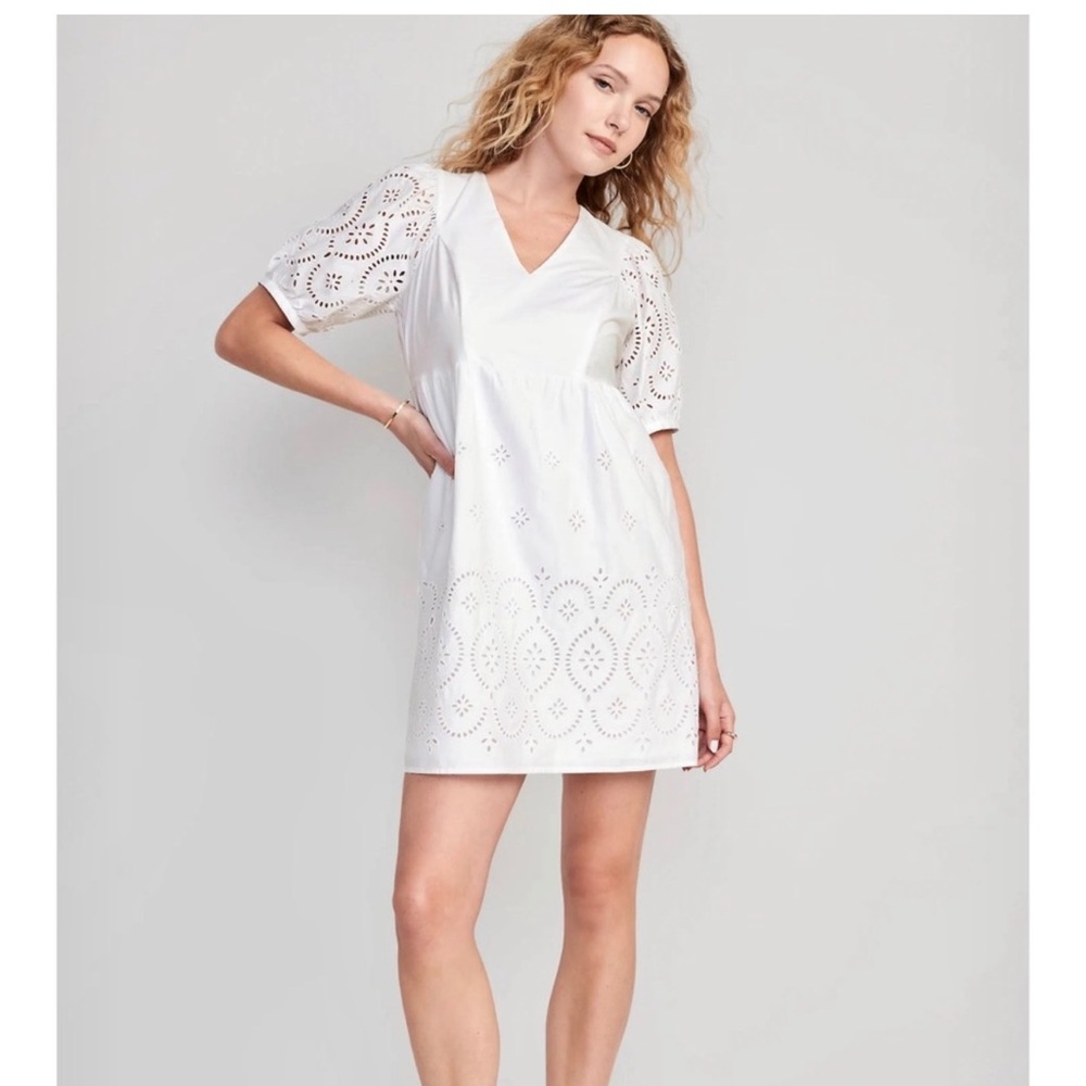 Old Navy V-Neck Eyelet Dress